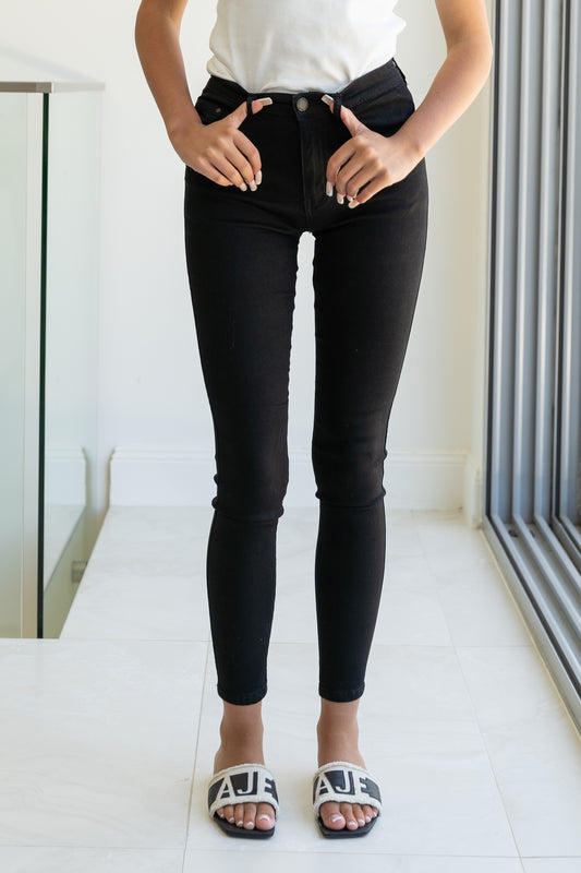 Black Skinny Leg Jean